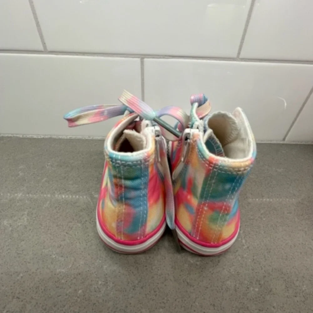 NEW-Tommy Bahama Toddler Sz 6 Girls Tie Dye High Top Sneakers Tennis Shoes